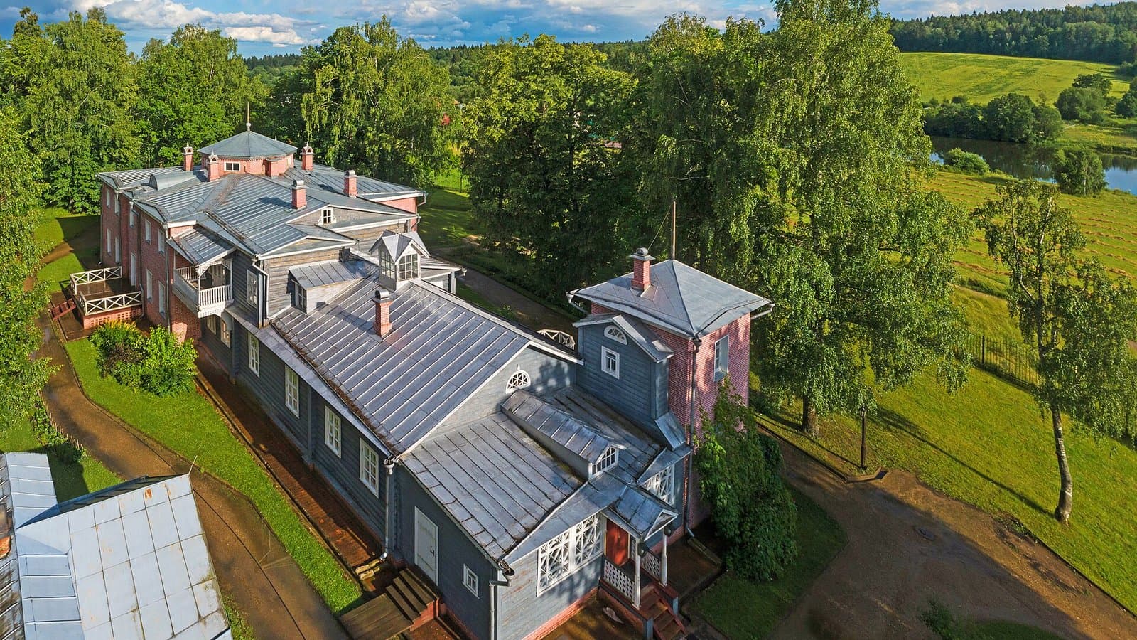 Мураново за день: усадьба Тютчева и Боратынского, экскурсия по дому и дорога на электричке