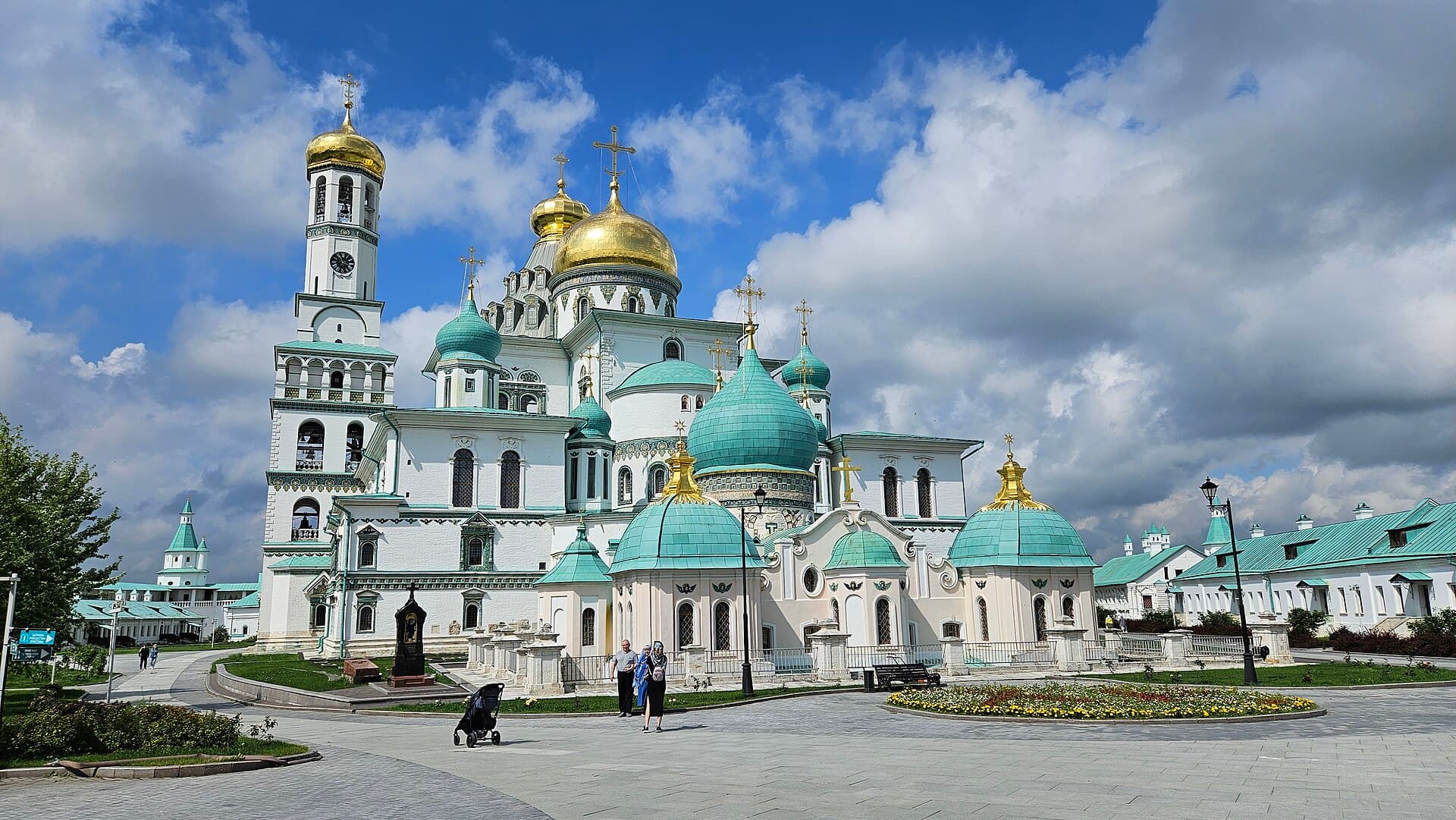 Новый Иерусалим в Истре за день: монастырь и музей — это разные адреса