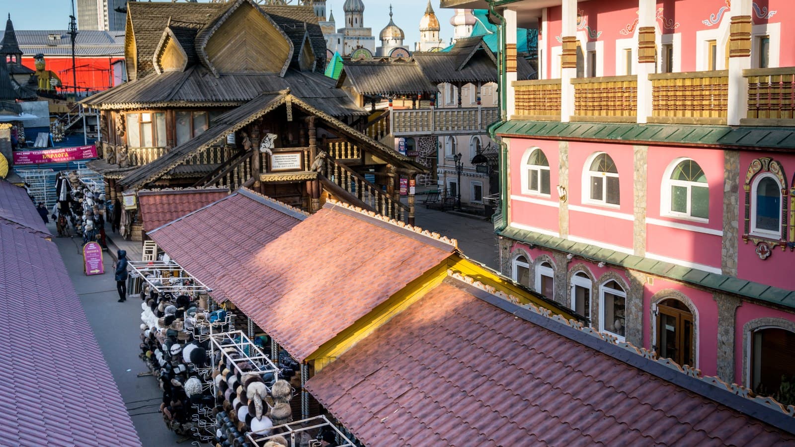 Измайловский вернисаж: когда работает блошиный рынок