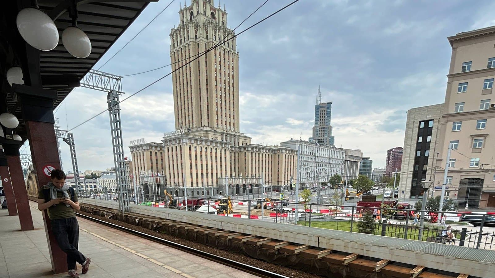 МЦД и МЦК для приезжего: 75 рублей по городу, 102 за МКАД — и блокировка «Тройки», если не приложил на выходе
