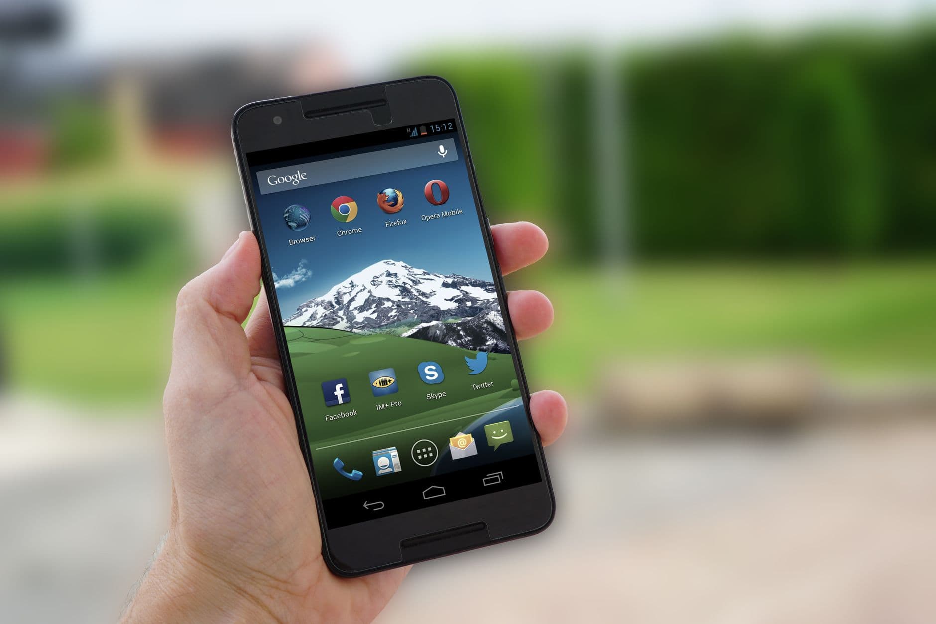 Apps to Use in Russia When Google, Uber, or Booking Don't Work