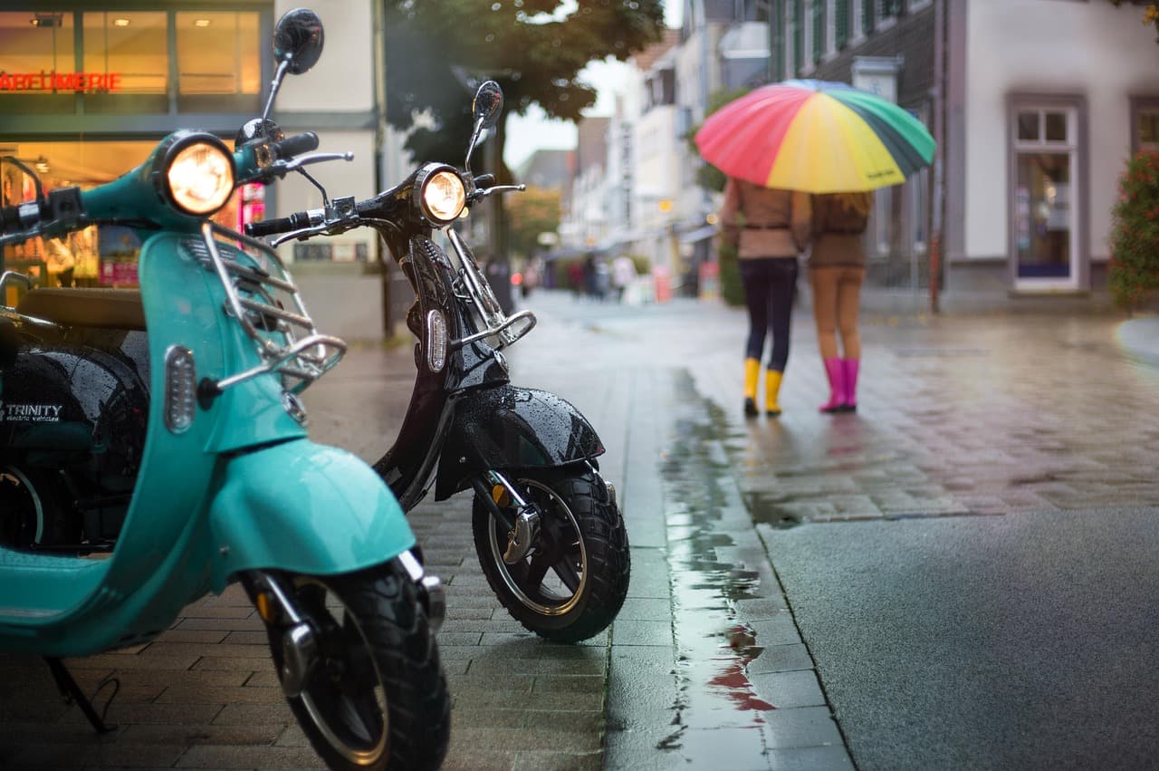 Electric Scooter and Bike Rental - Fast, Eco-Friendly City Travel