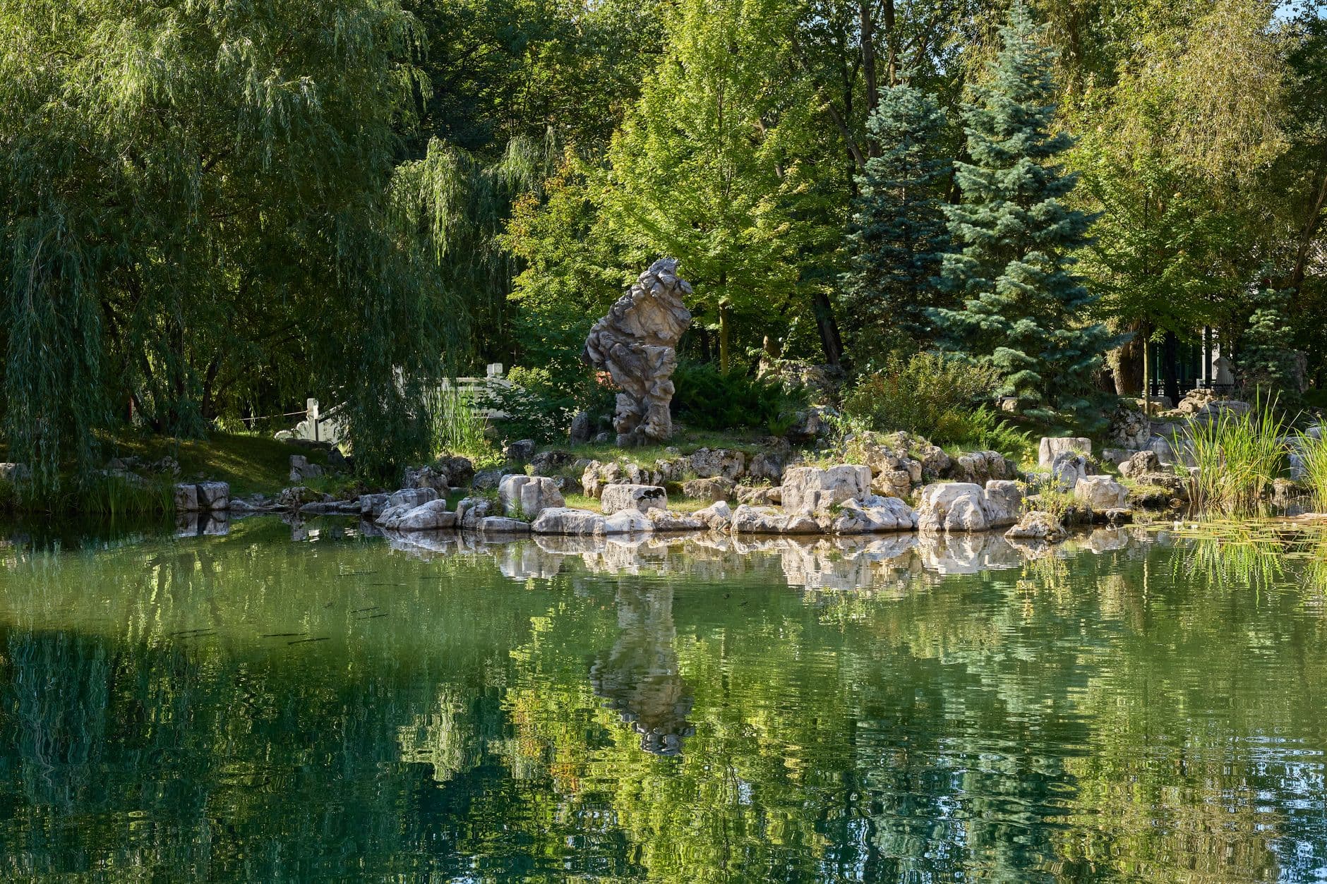 Moscow's Best Parks & Outdoor Spaces - A Comprehensive Guide