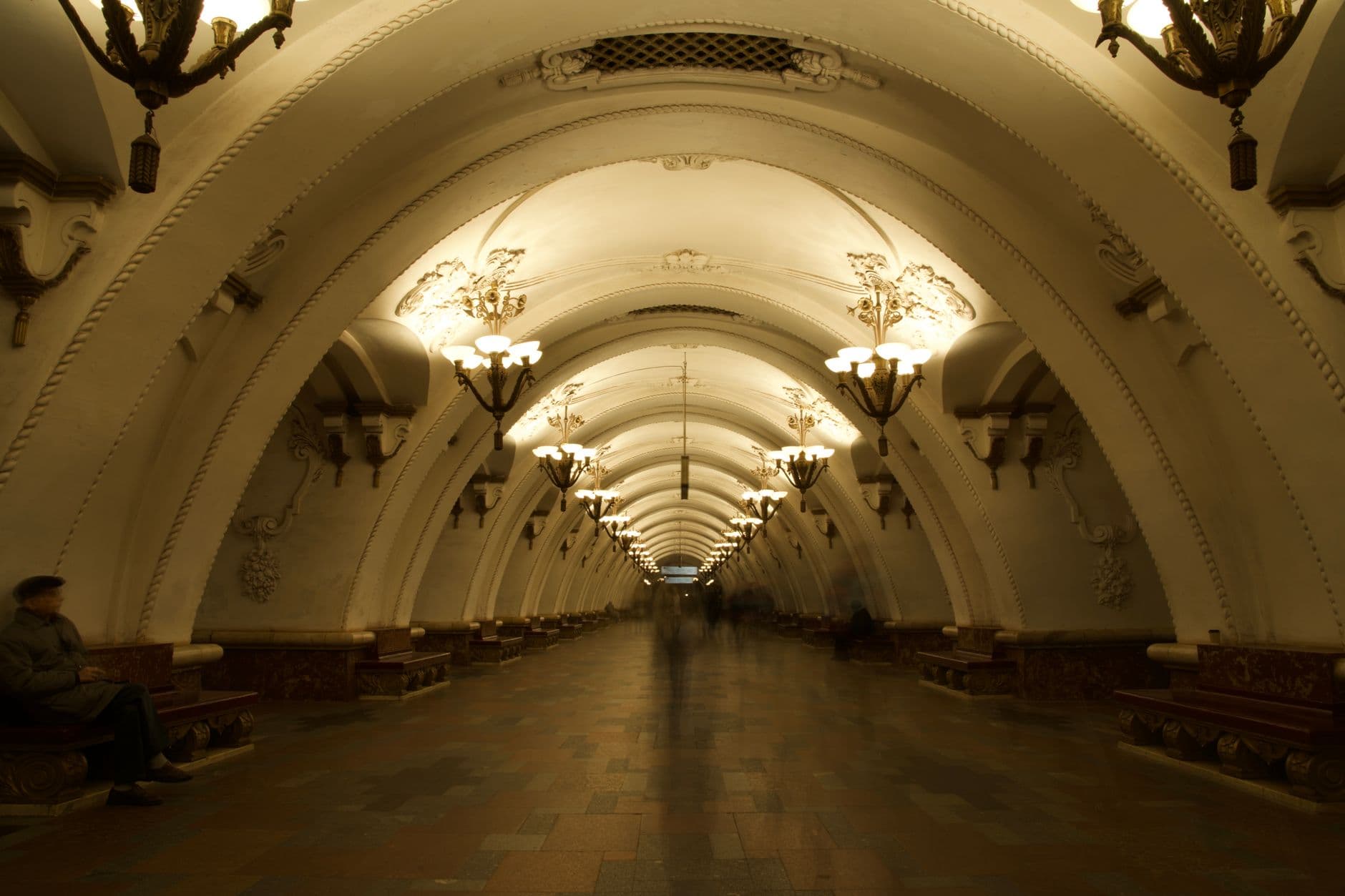 Moscow's Most Beautiful Metro Stations - A Visual Tour of the City's Underground