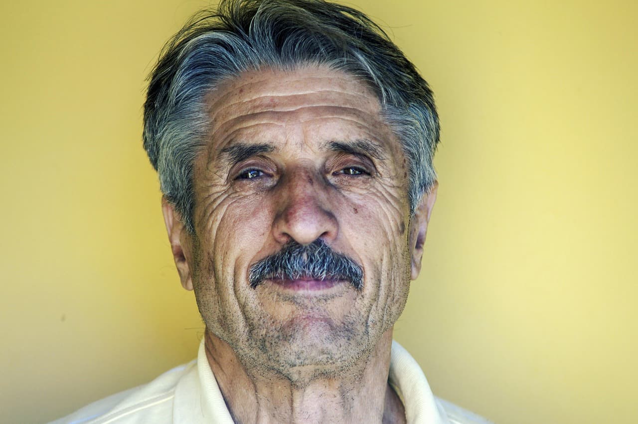 Russia's Elderly Face Rough Living as State Aid Shrinks