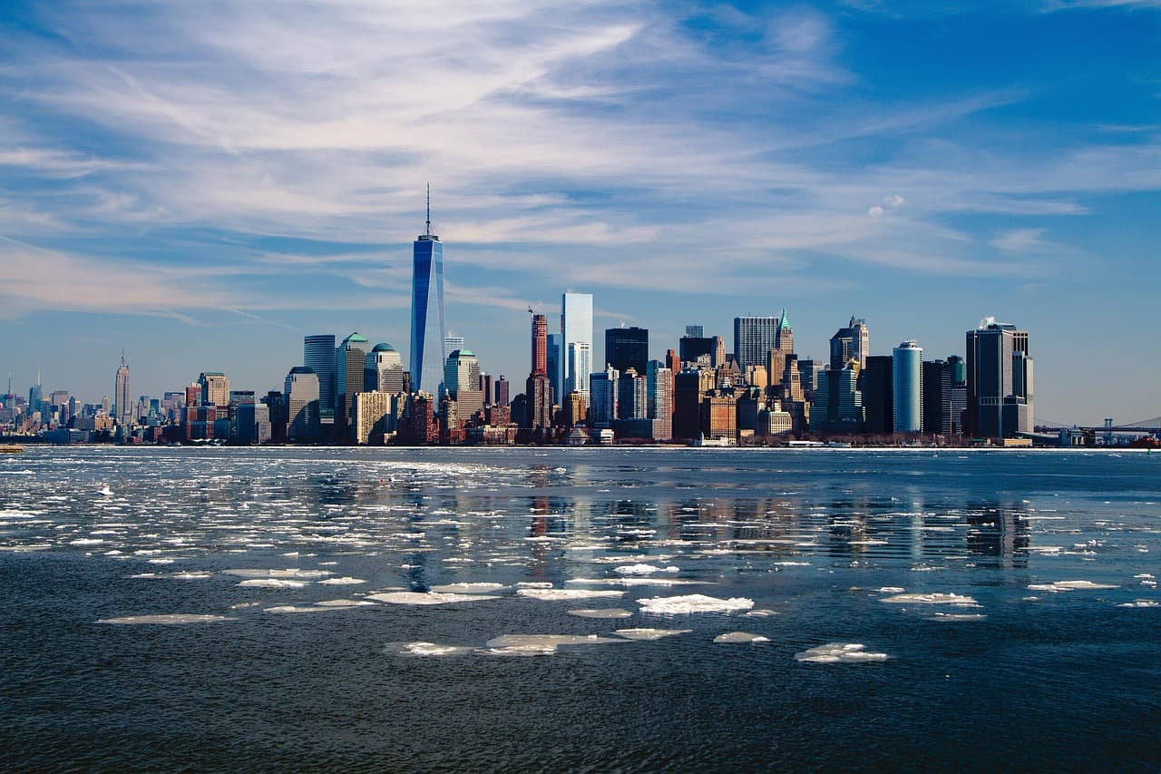 Top 10 Winter Destinations in the Americas for Stunning Ice Sculptures