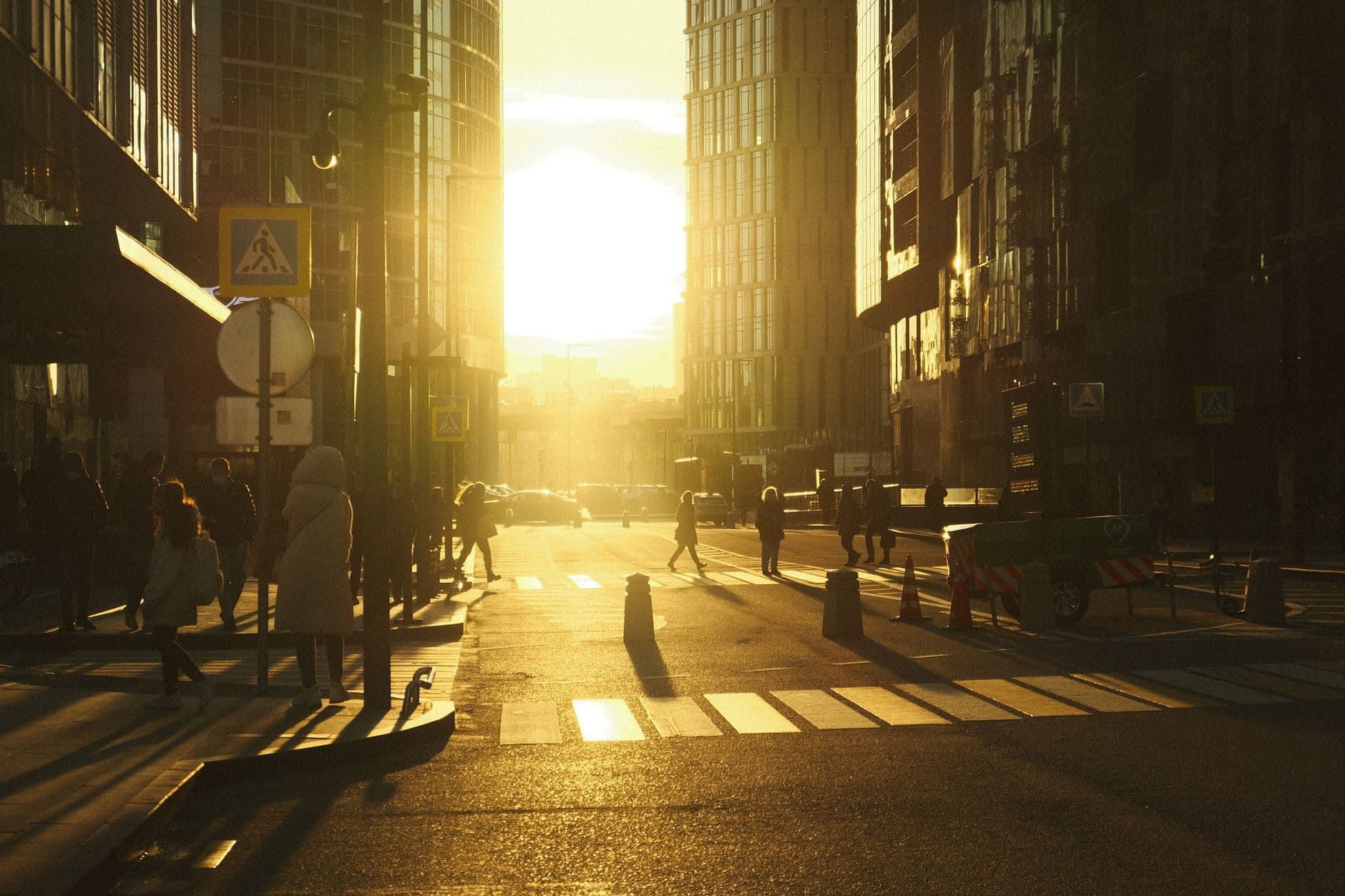 Top 25 Streets to Visit Around the World Before You Die