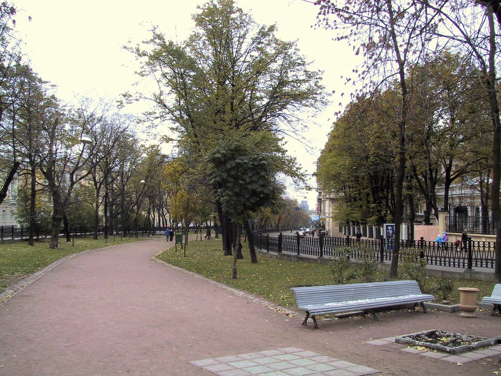 Покровский бульвар осенью
