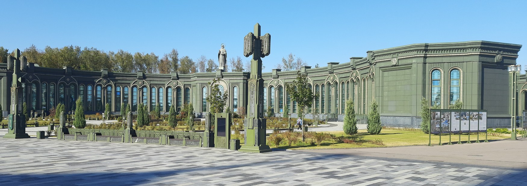 Галереи музейно-храмового комплекса в парке «Патриот»