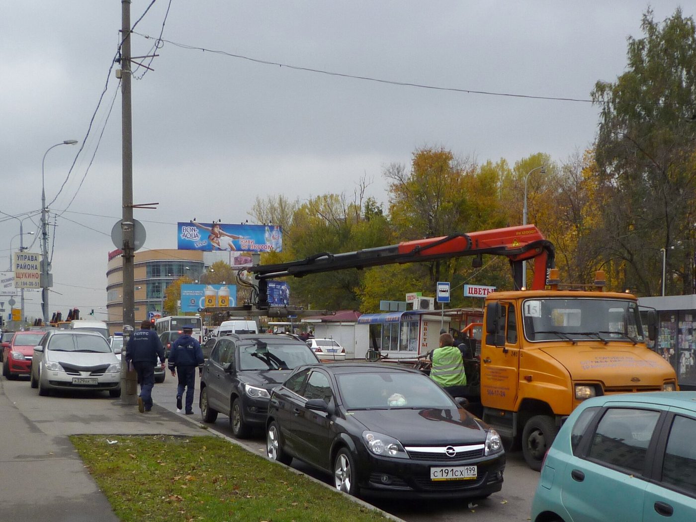 Эвакуация машины из зоны действия знака: штраф к этому добавляется отдельно