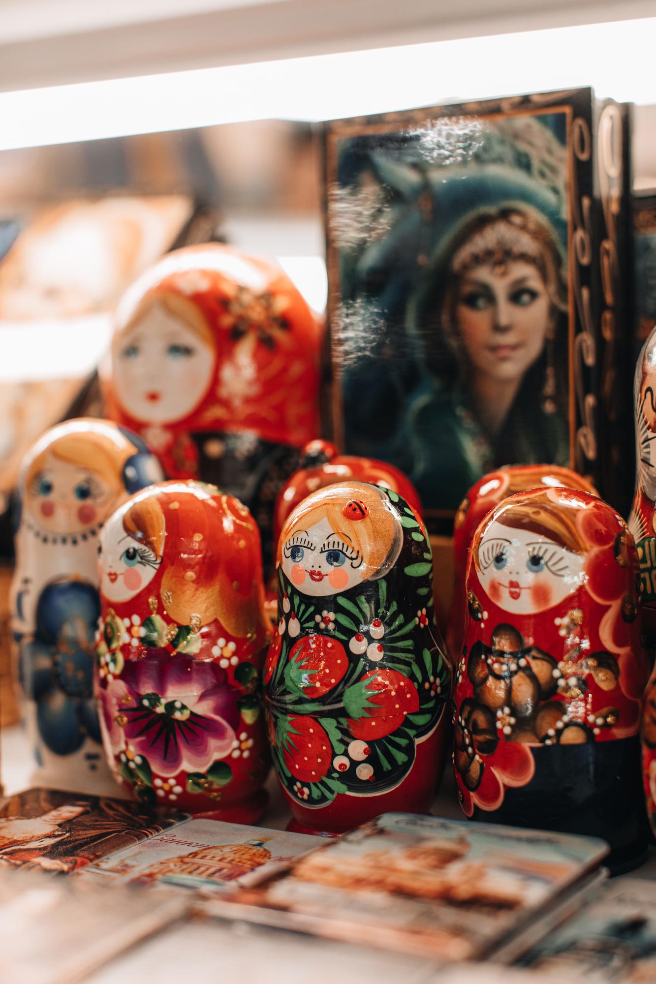 Spot authentic Matryoshkas: materials, hand-painting, and maker stamps