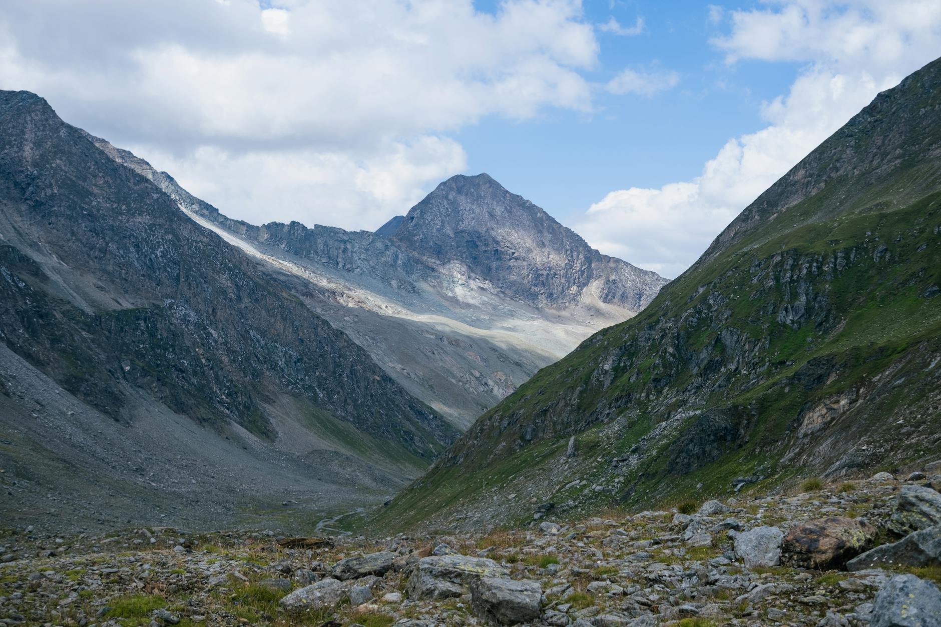 Into the Hidden Valley Walking the Budawang Range Part 1