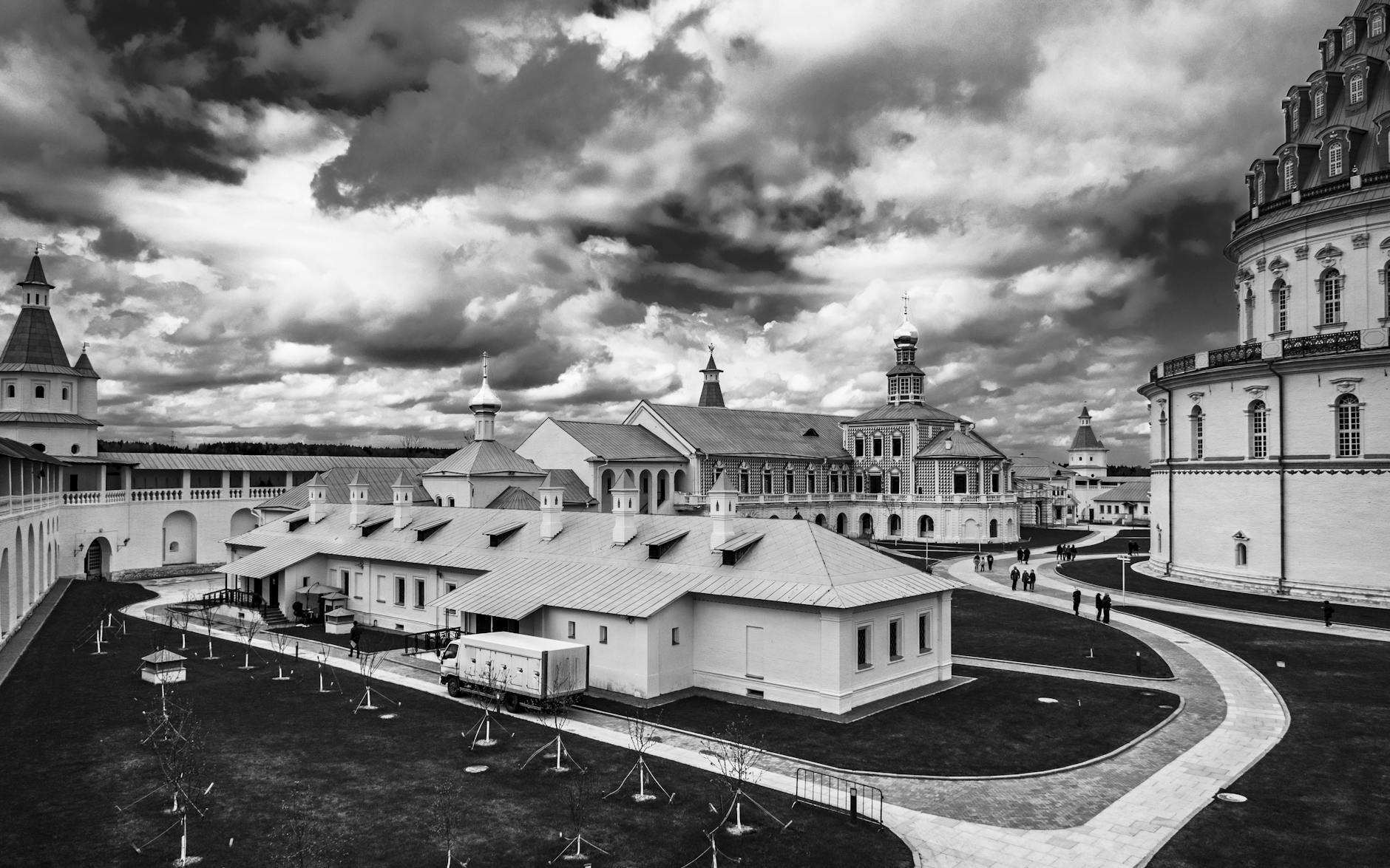 Novospassky Monastery: Historic Serenity