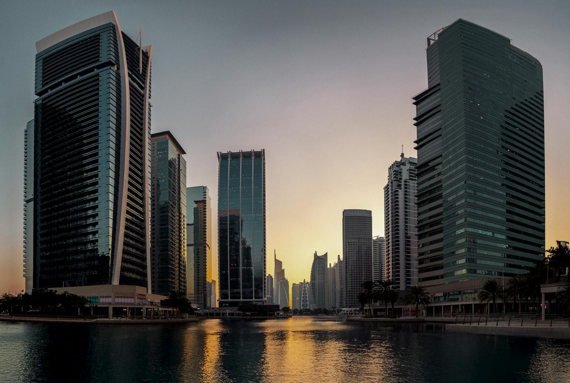 Practical Guide for Dubai's Best Skyline Shots
