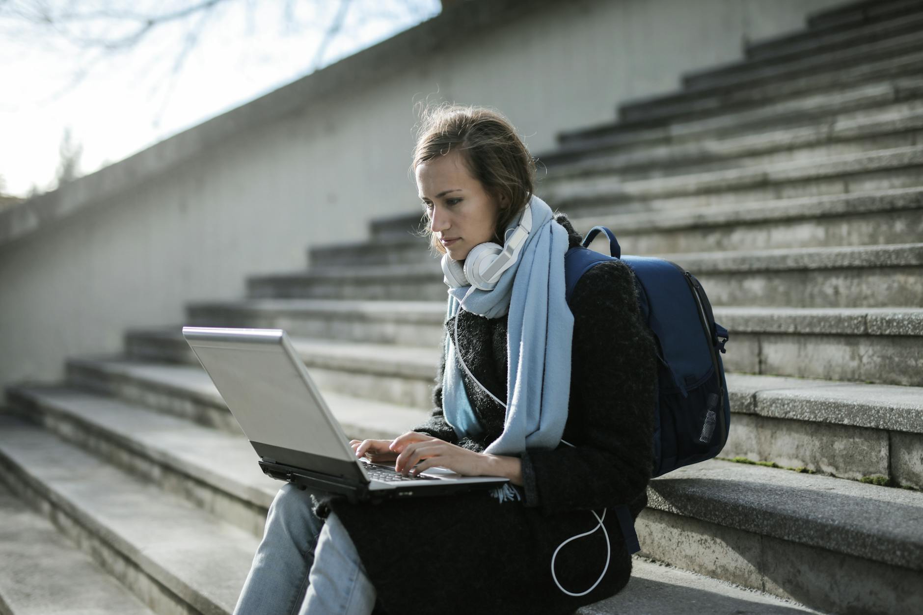 Step-by-step online application process for Lithuanian residents