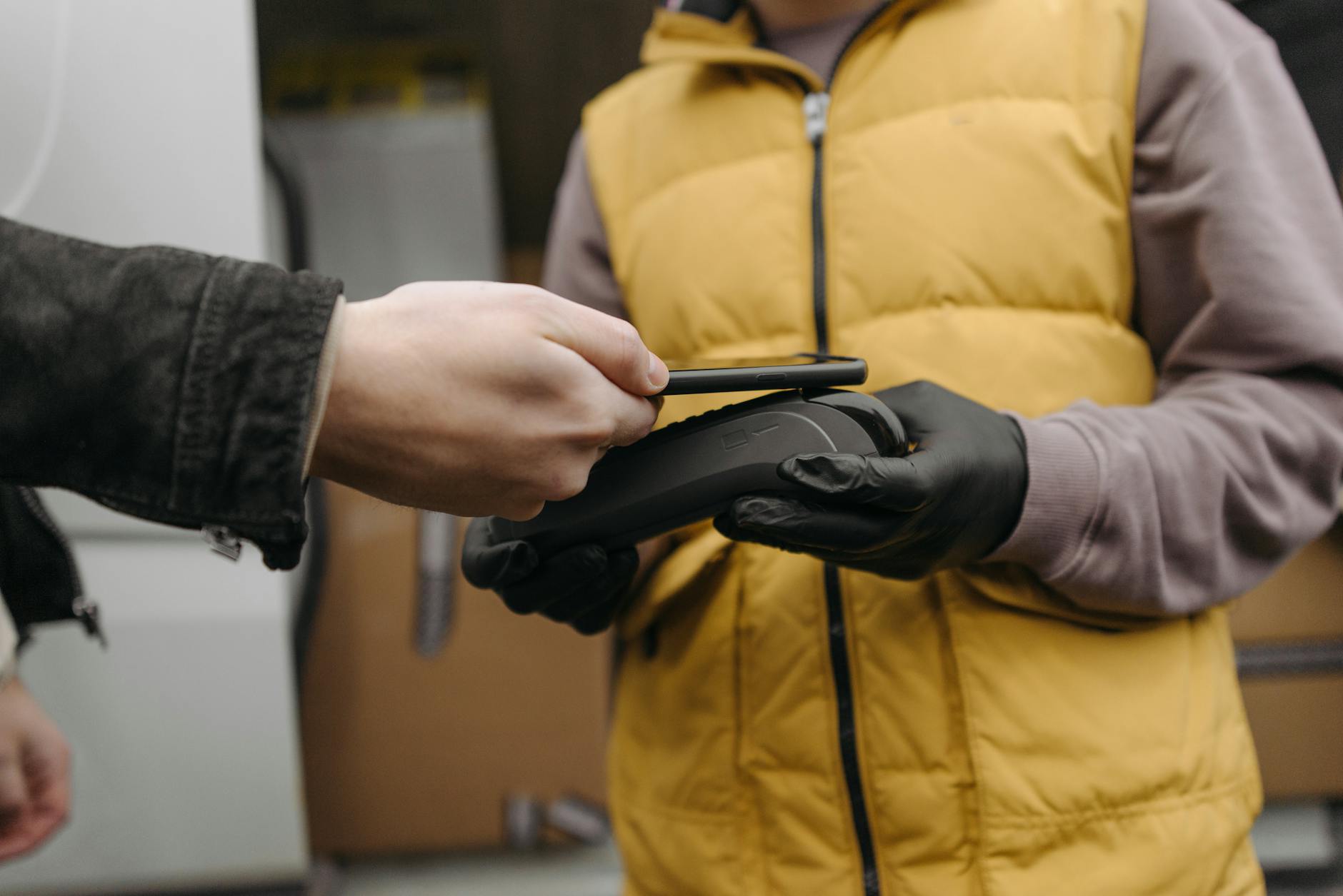 contactless payment Moscow