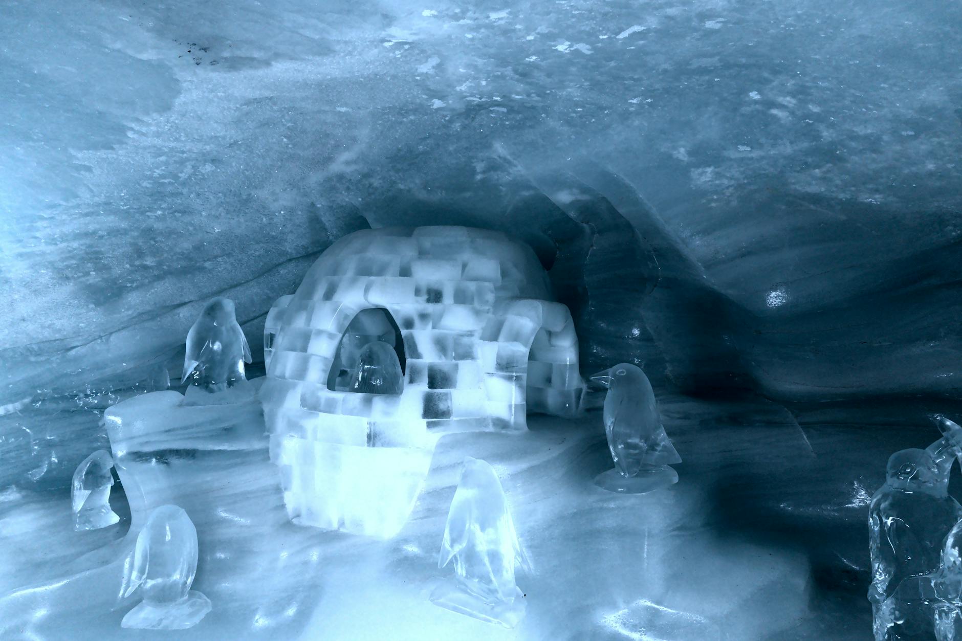 ice sculpture destinations North America
