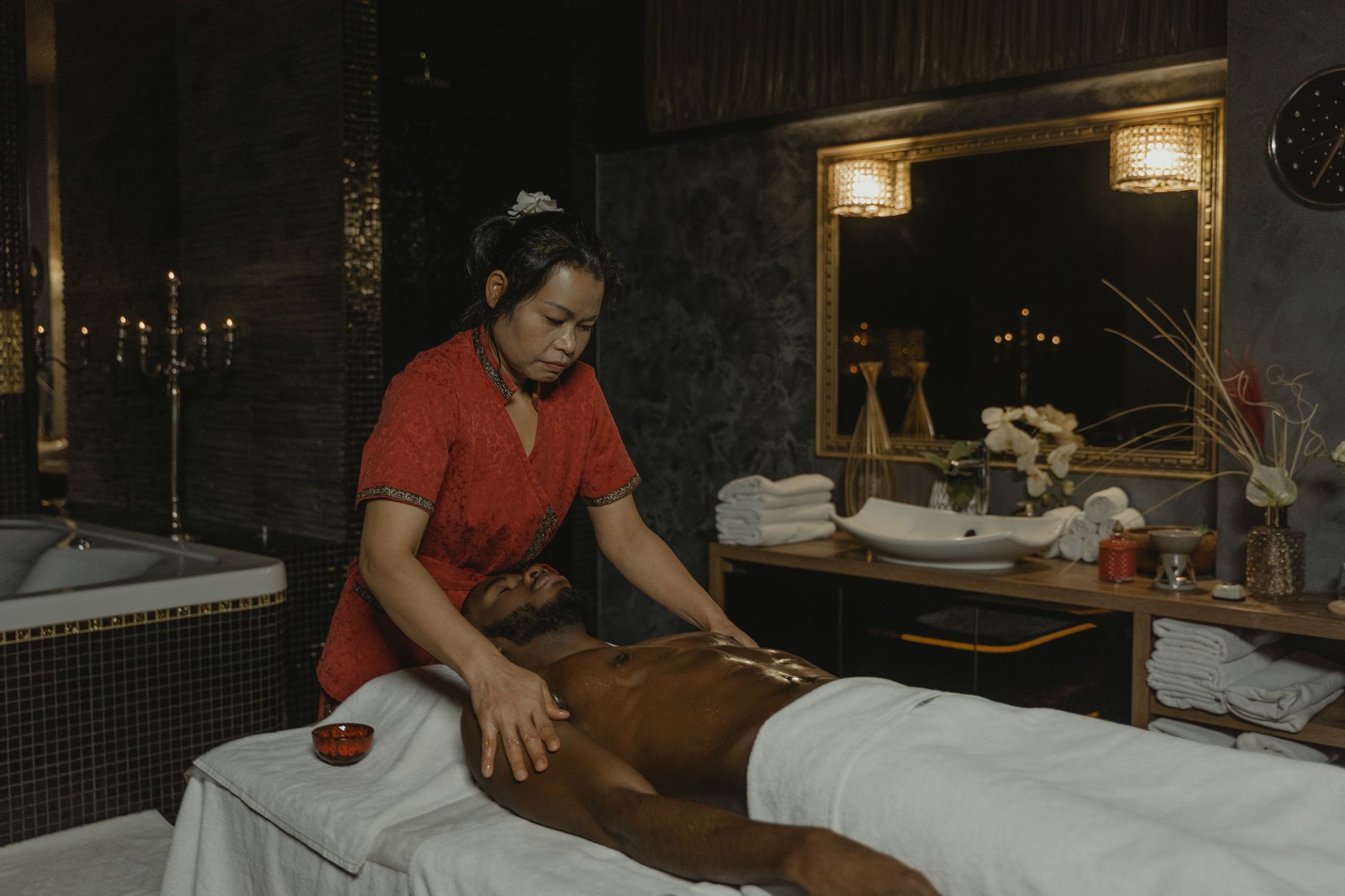 massage table spa towels
