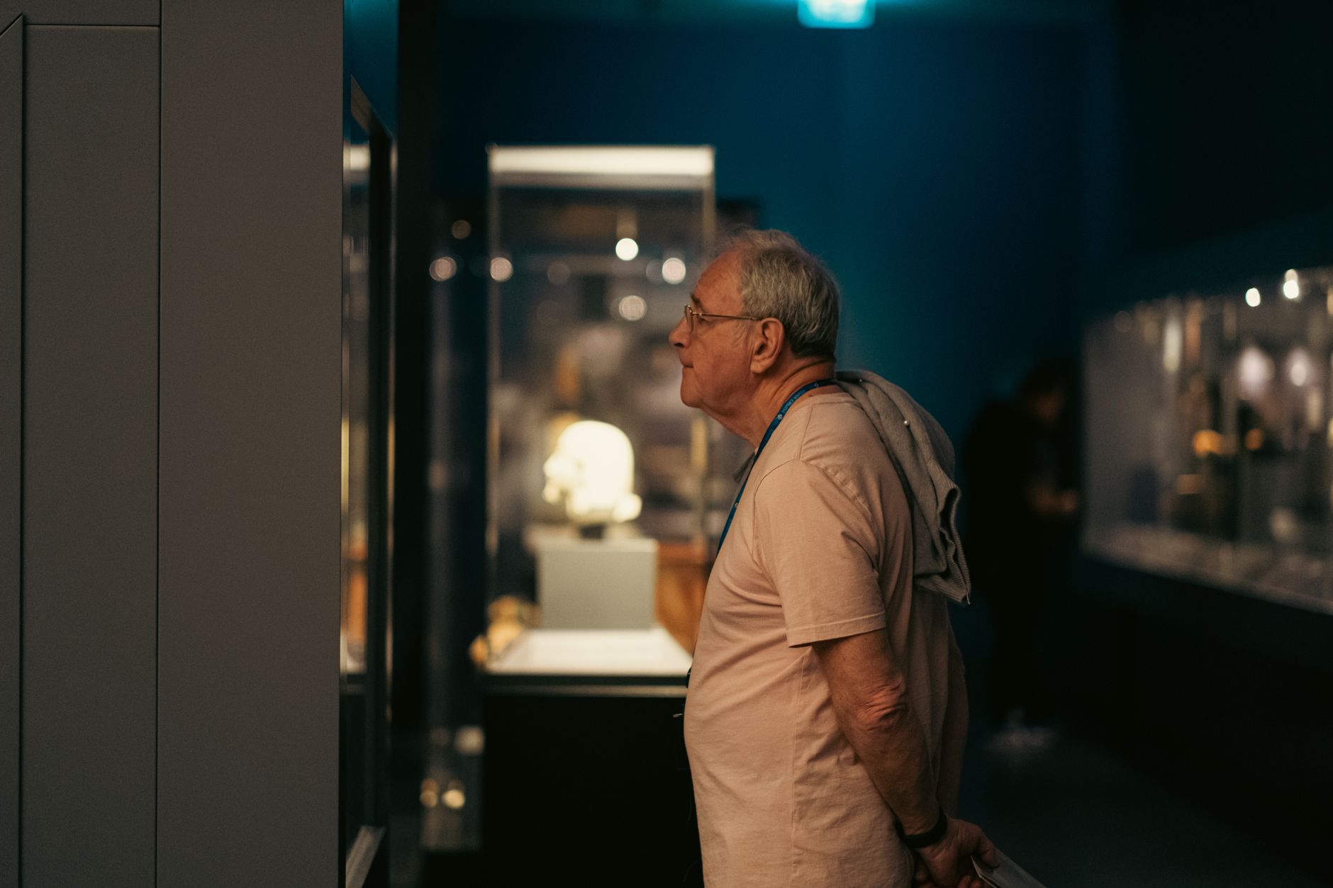 museum visitors exhibition