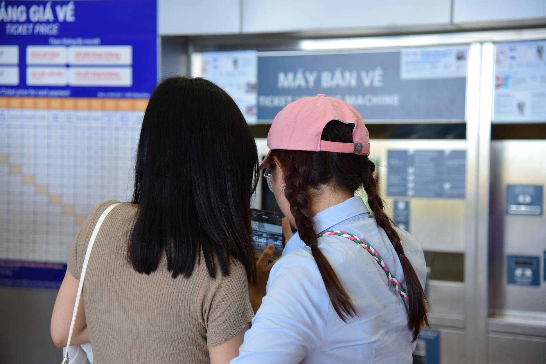 Practical Metro navigation and ticketing tips