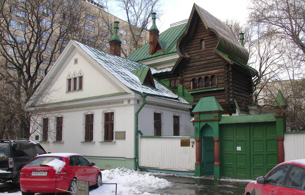 Крыльцо дома