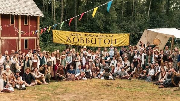 Общее фото участников первого «Хоббитона». Фото: организаторы фестиваля «Хоббитон»