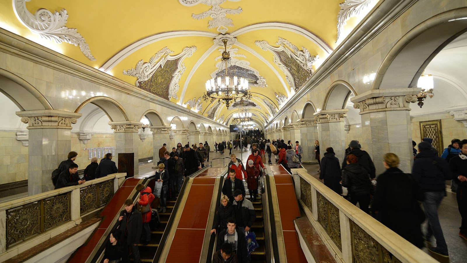 Комсомольская в час пик
