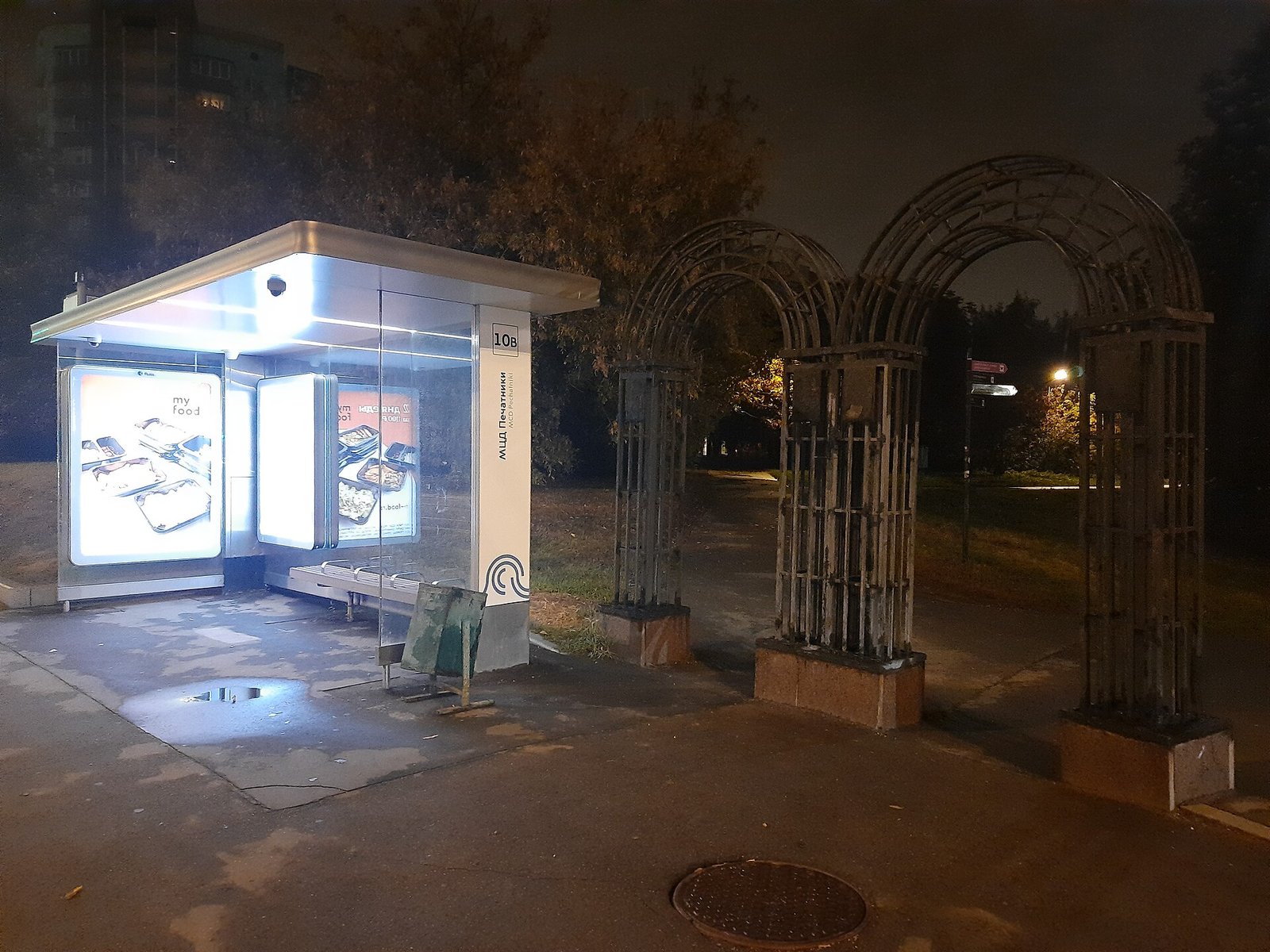 Колоннада дворца