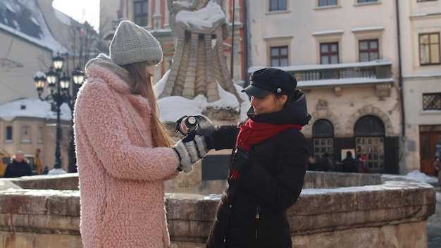 Red Square and Kremlin in Winter: Snowy panoramas, lighting, and photography tips