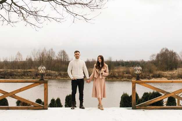 7 Beautiful Outdoor Engagement Photo Locations to Inspire Your Shoot