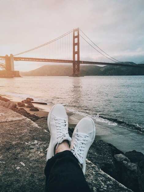 Photo-friendly spots: best vantage points and safety tips