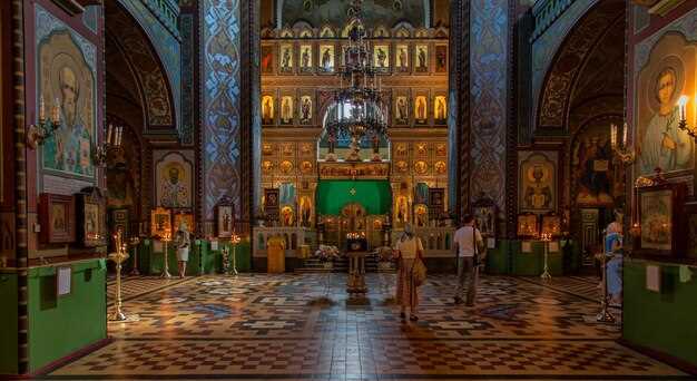 Glimpse of Ancient Rus: Moscow's Monasteries and Cathedrals – Practical Guide