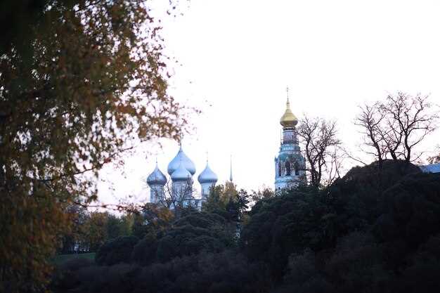 Five Beautiful Churches and Cathedrals in and Around Moscow: Architectural Features