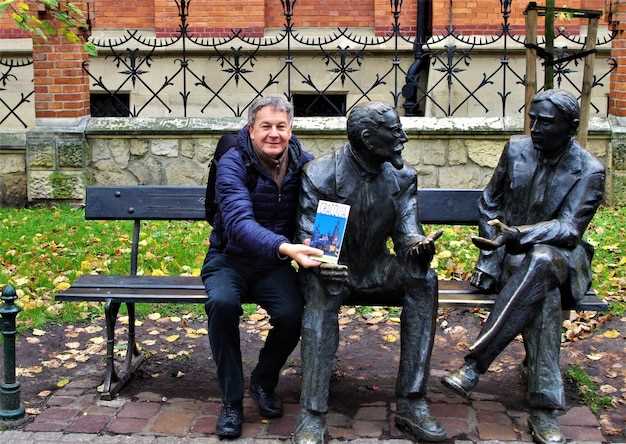 Along Piterskaya – A Walking Guide to Piterskaya Street in Saint Petersburg