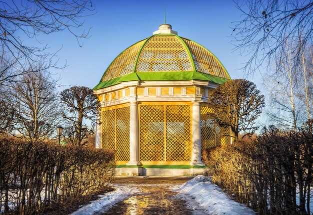 Discover Tsaritsyno Palace and Park: Your Ultimate Travel Guide to Moscow's Historic Gem