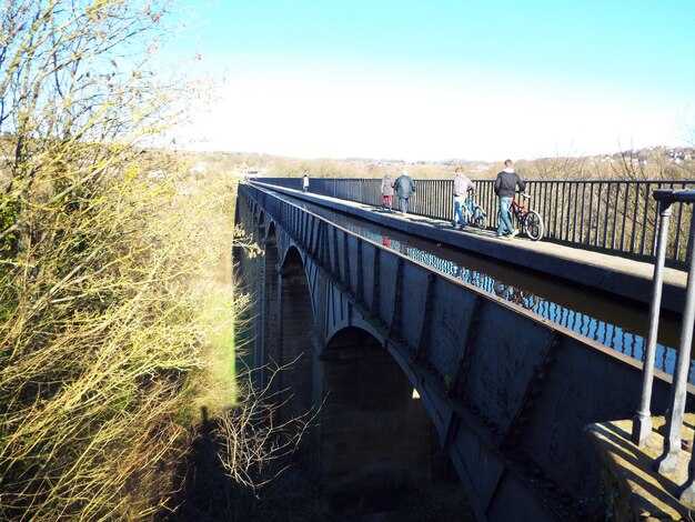 What defined the earliest railway bridge designs and their load limits?