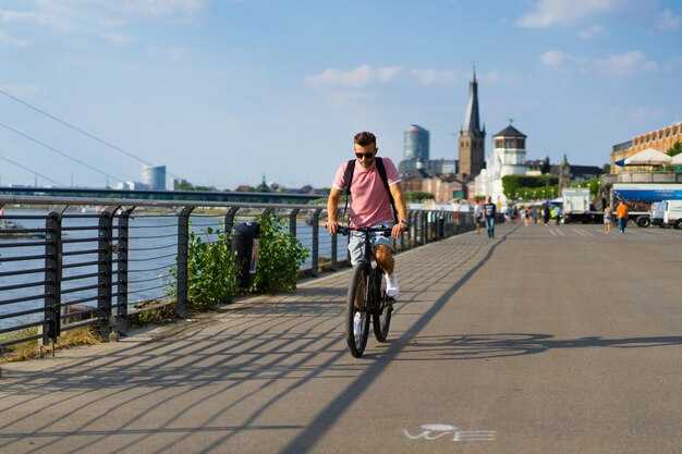 Explore Moscow in 1 Day on 2 Wheels – 5 Cycling Routes