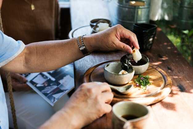 Etiquette and attire: do's, don'ts, and participation basics