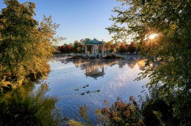 Getting there: nearest metro stops and stroll routes from central Moscow