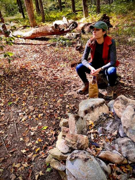 Seasonal packing and gear checklist for the lake-area route from town to coastal settlements