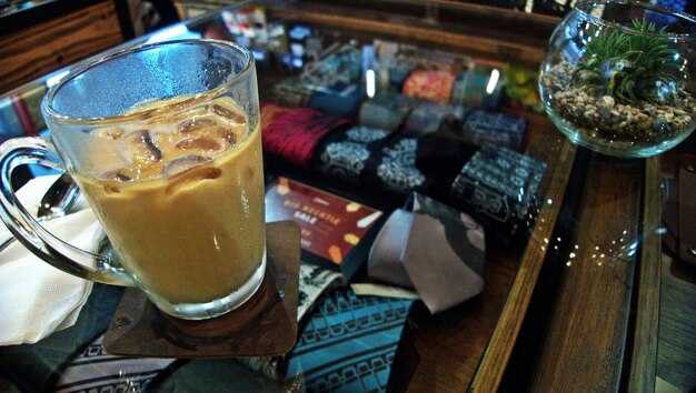 A Practical Roadmap to Moscow's Coffee Moments