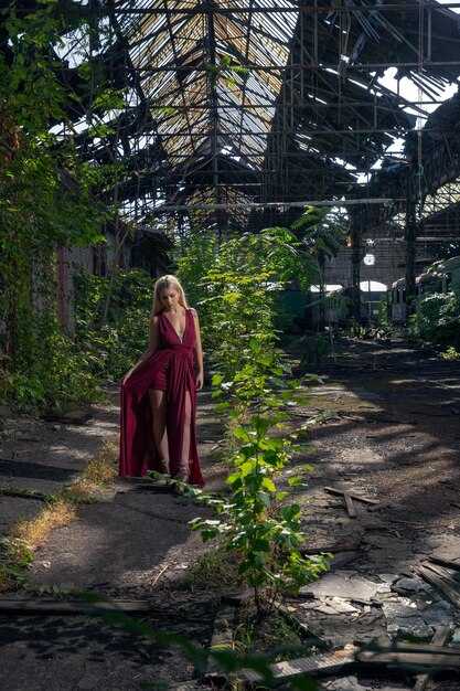 Smart routes: linking courtyards with metro stops and walking times