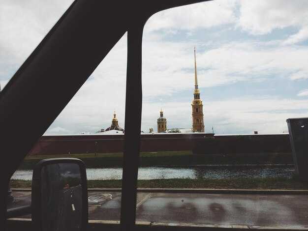 Practical guide to evaluating a Moscow skyline photo for your space
