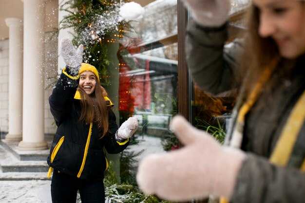 Budget Snapshot: Drinks, Cover Fees, and Metro Costs