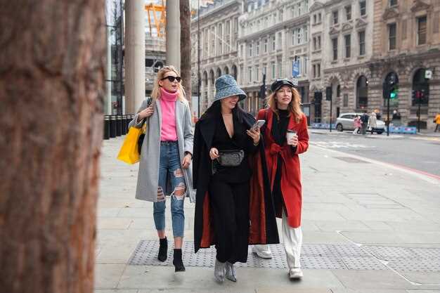 Luxury Brand Hubs Along GUM, TSUM, and Stoleshnikov Lane