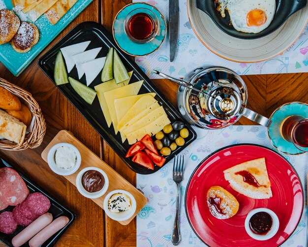 Hours and reservations