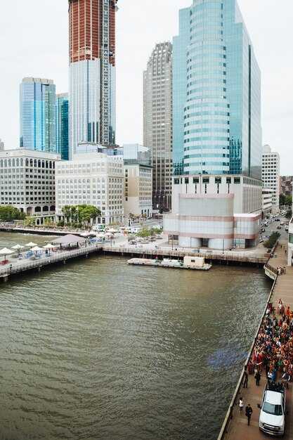 Seasonal Tips: Weather, Crowds, and Peak Times