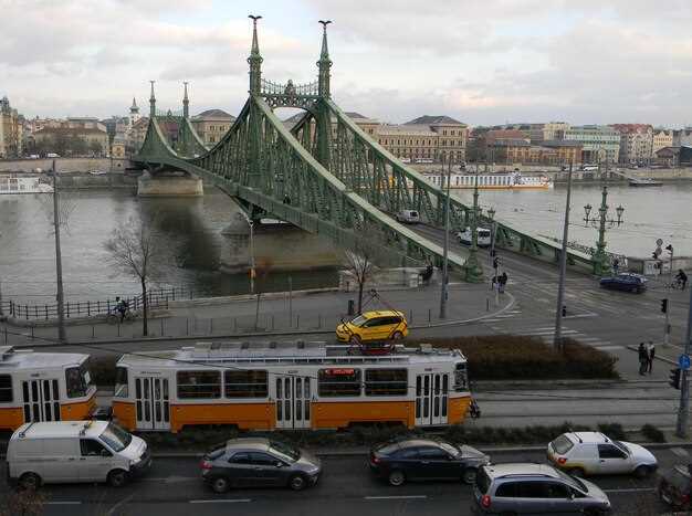 Air vs. rail: when flying saves time and money on long distances