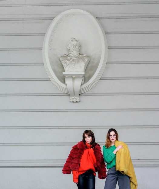 Best Times to Visit the Rooftop for Clear City Views